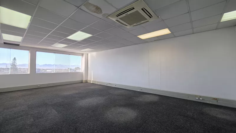 562 m² Office to let in Tyger Valley, Bloemhof (photo 26)