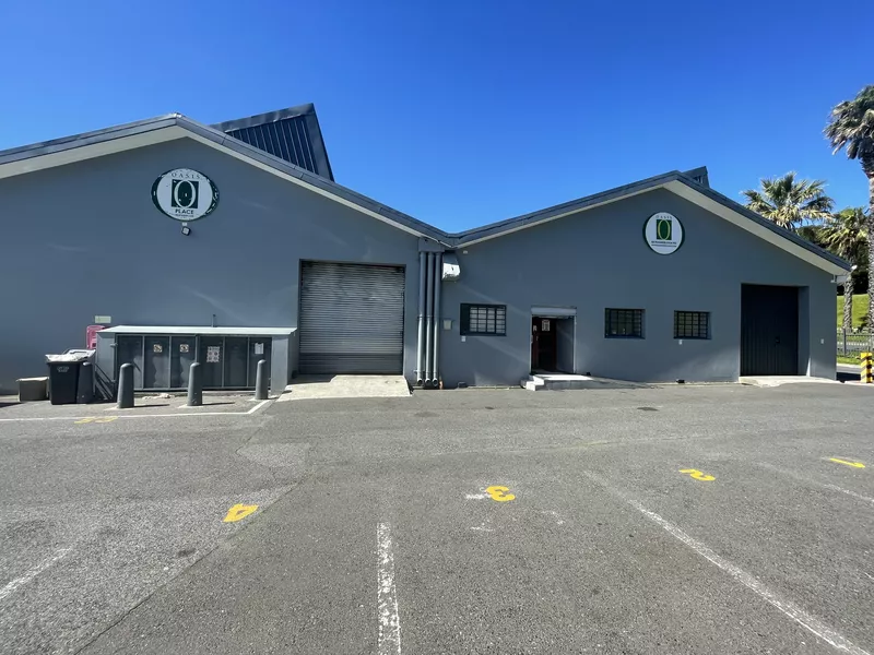 1 255 m² Industrial to let in Cape Town, 88 Roodebloem Road (photo 2)