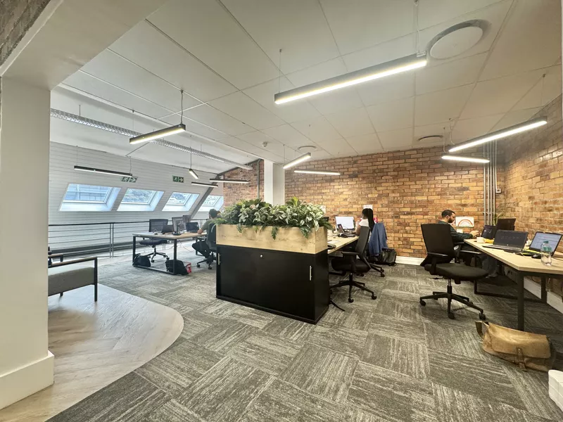 242 m² Office to let in De Waterkant, Sovereign Quay (photo 7)