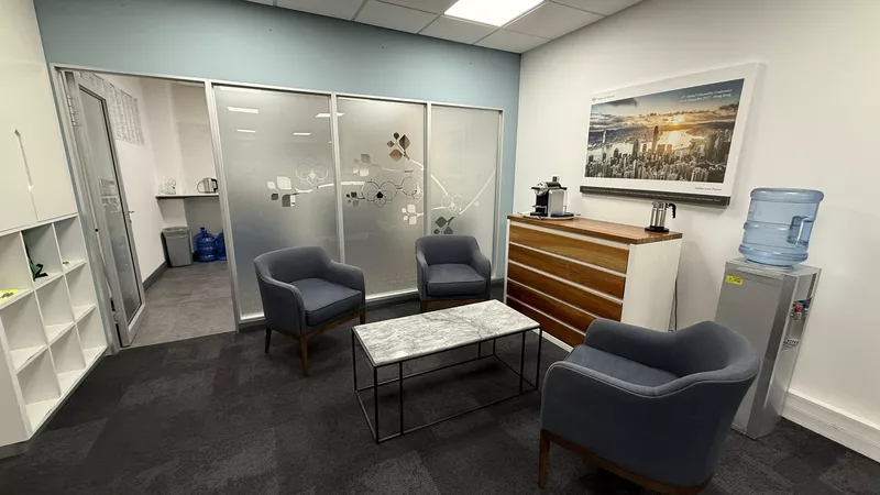 503 m² Office to let in Claremont, The Citadel (photo 20)