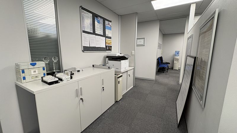 141 m² Office to let in Tyger Waterfront, The Cliffs (photo 18)