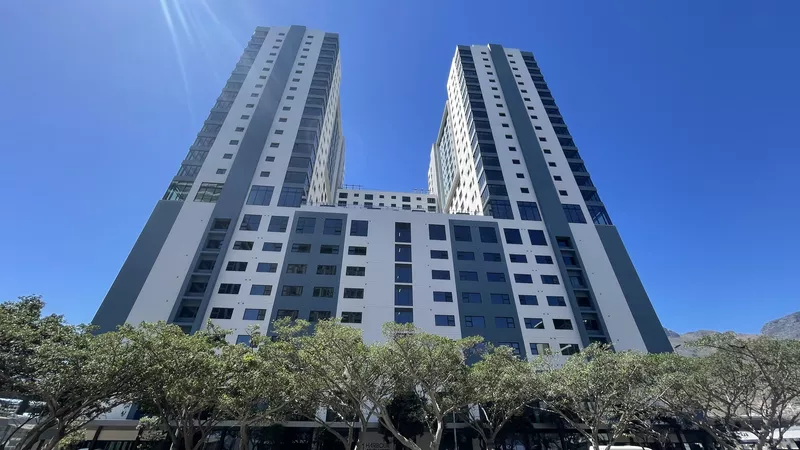 3 300 m² Office to let in Foreshore, Harbour Arch (photo 1)