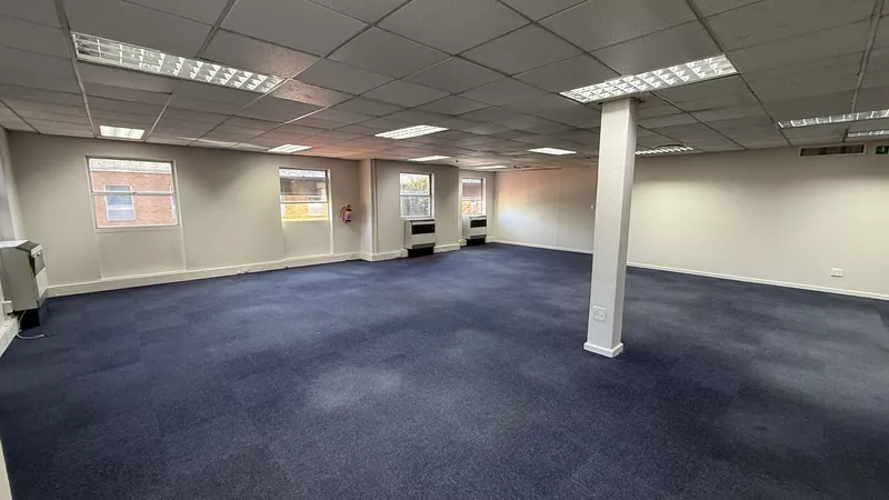 255 m² Office to let in Pinelands, Lonsdale (photo 17)