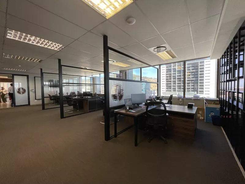 799 m² Office to let in Cape Town City Centre/CBD, 2 Long (photo 24)