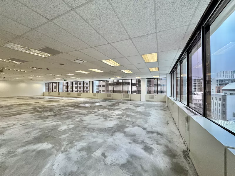 920 m² Office to let in Cape Town City Centre/CBD, 2 Long Street (photo 9)