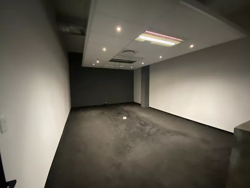 859 m² Office to let in Brooklyn, Northgate Business Park (photo 7)