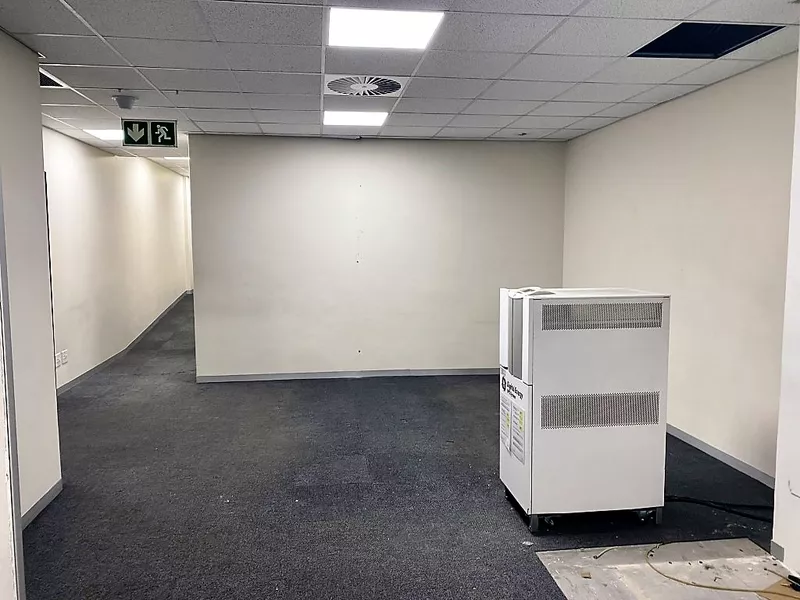 506 m² Retail property for sale in Cape Town City Centre/CBD, 67 Long Street (photo 21)