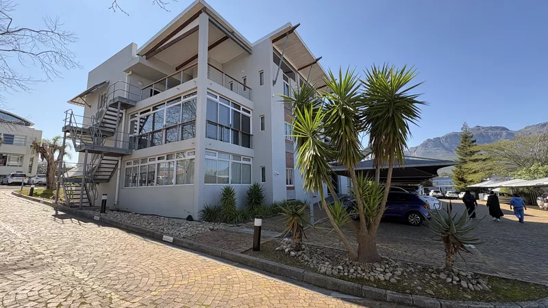 221 m² Office to let in Stellenbosch, 10 Quantum street (photo 4)