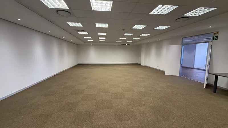 553 m² Office to let in Paarl, 1 Breda Street (photo 22)