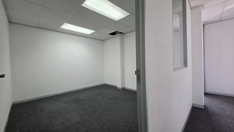 562 m² Office to let in Tyger Valley, Bloemhof (photo 31)