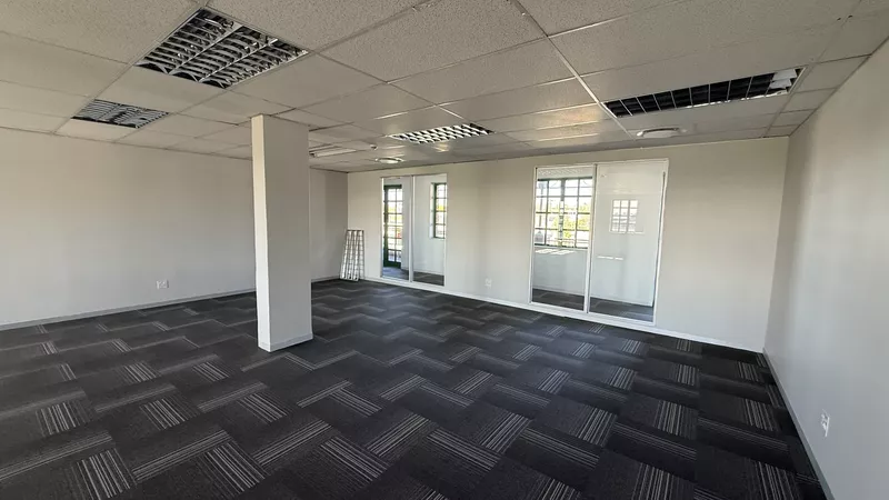 128 m² Office to let in Claremont, Brookside Office Park (photo 12)
