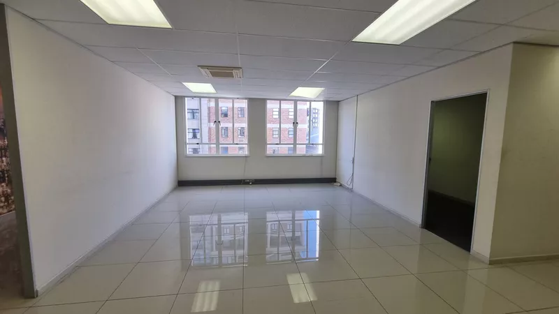 1 179 m² Office to let in Cape Town City Centre/CBD, Constitution House (photo 7)