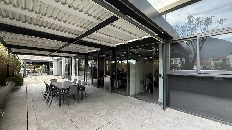290 m² Office to let in Claremont, Intaba Building (photo 19)