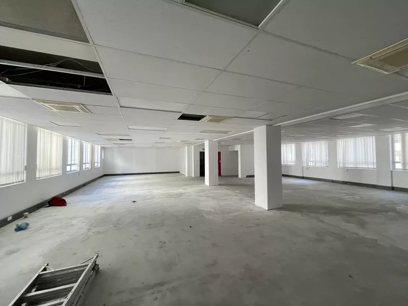 738 m² Office to let in Cape Town City Centre/CBD, Constitution House (photo 7)