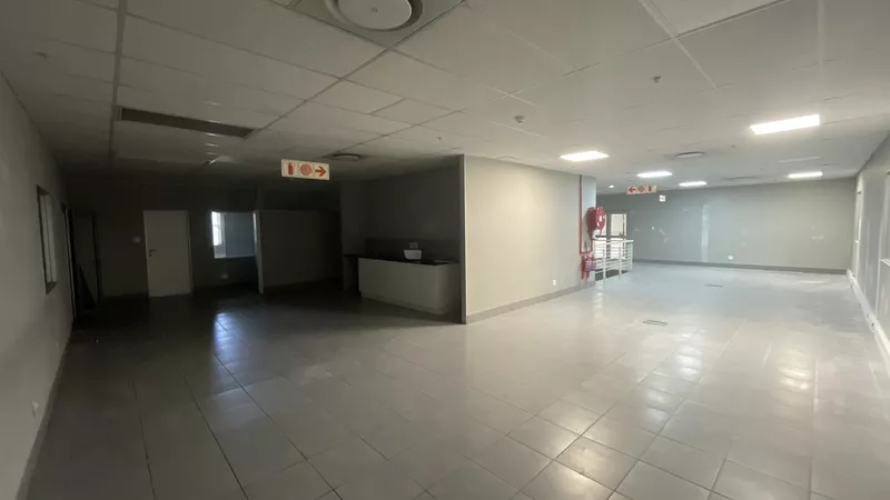 6 075 m² Industrial to let in Estuaries Office Estate, Montague Park (photo 20)