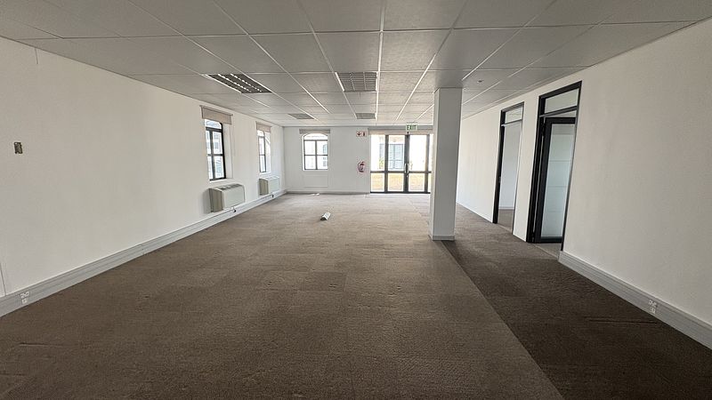262 m² Office to let in Stellenbosch, Stellenpark Business Park (photo 26)