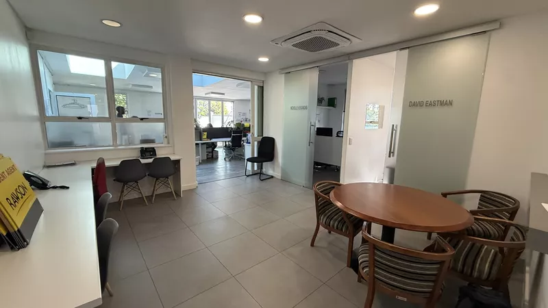 198 m² Office to let in Plumstead, Plum Park-Block A (photo 17)