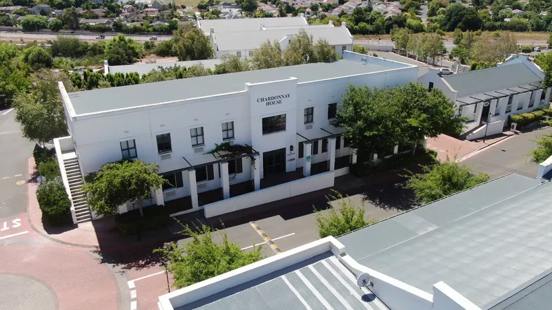 163 m² Office to let in Vineyard Office Estate, Vineyards Office Estate - Chardonnay House (photo 4)