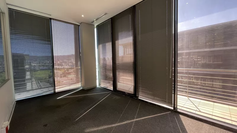 720 m² Office to let in Woodstock, The Boulevard (photo 25)