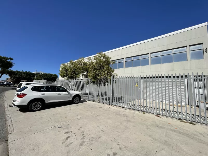 2 000 m² Industrial to let in Epping, 23 Packer Ave (photo 3)
