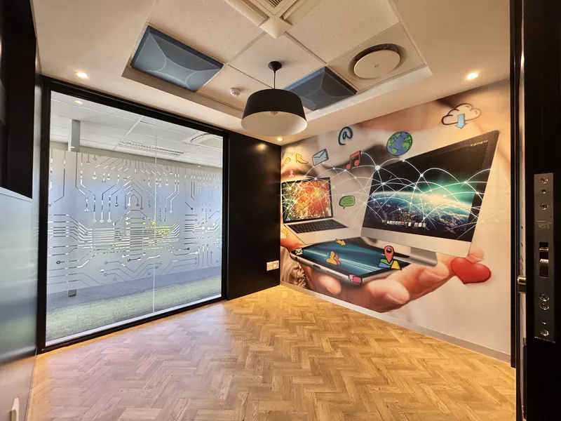 767 m² Office to let in Cape Town City Centre/CBD, Thomas Pattullo (photo 16)