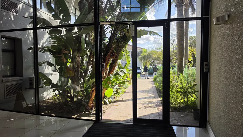 224 m² Office to let in Parow, De Tijger Business Park Building 2 (photo 9)