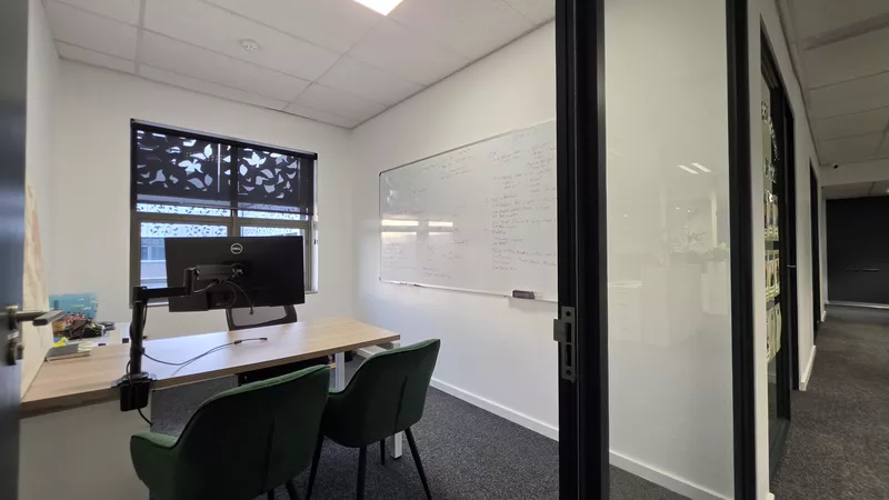 1 692 m² Office to let in Century City, 5 on Century City Drive (West) (photo 36)