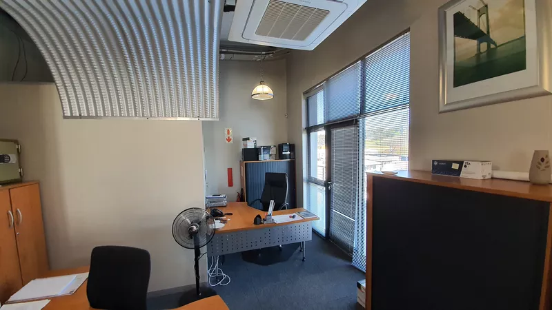 235 m² Office to let in Tyger Waterfront, Avanti North Block (photo 20)