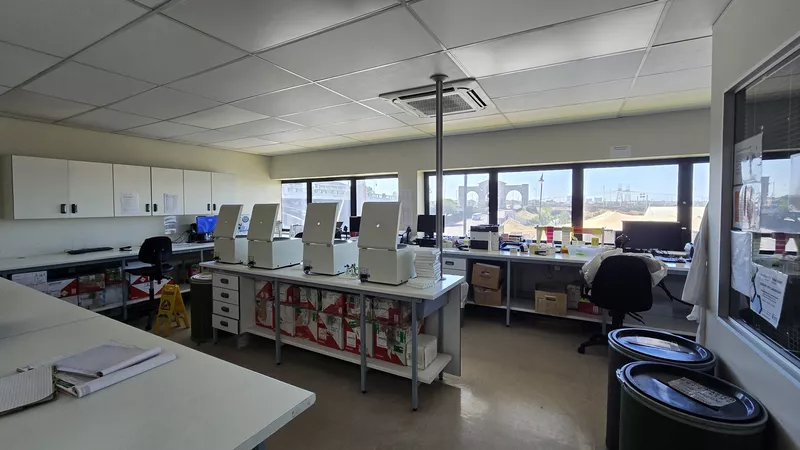 1 059 m² Office to let in Century City, Smartsurv House (photo 16)