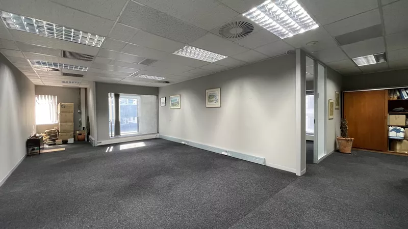 428 m² Office to let in Cape Town City Centre/CBD, 9 Long (photo 9)