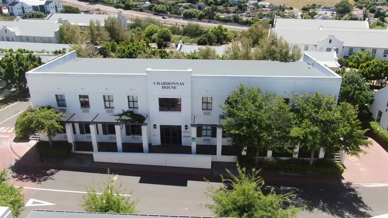 163 m² Office to let in Vineyard Office Estate, Vineyards Office Estate - Chardonnay House (photo 3)