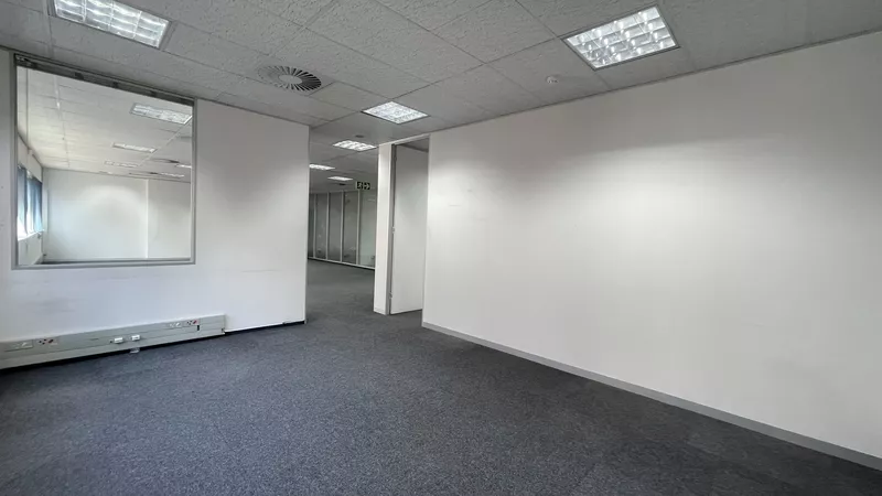 277 m² Office to let in Cape Town City Centre/CBD, 9 Long (photo 17)