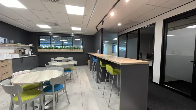 845 m² Office to let in Cape Town City Centre/CBD, CBD (photo 8)