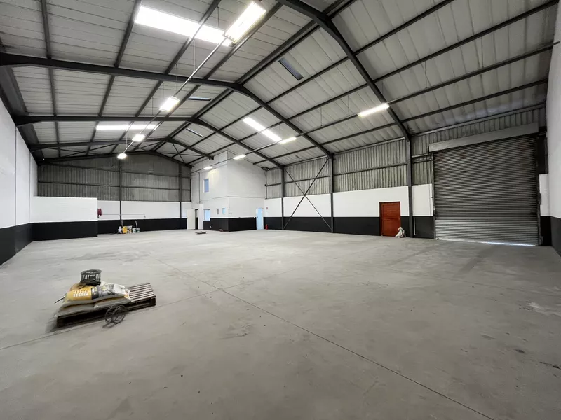 523 m² Industrial to let in Parow Industrial, Dundas Park (photo 3)