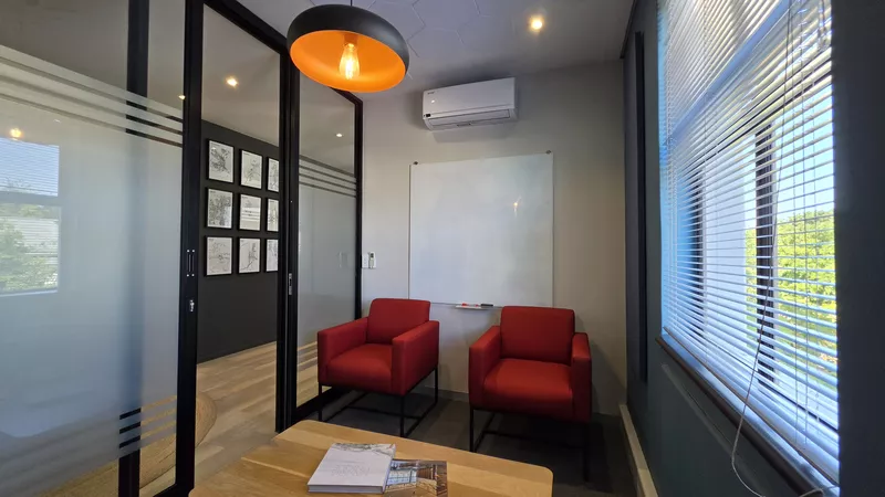 163 m² Office to let in Vineyard Office Estate, Vineyards Office Estate - Chardonnay House (photo 11)