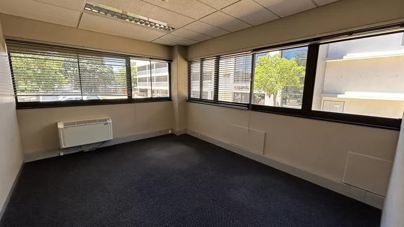 1 036 m² Office to let in Mowbray, Golf Park, GP3 (photo 8)