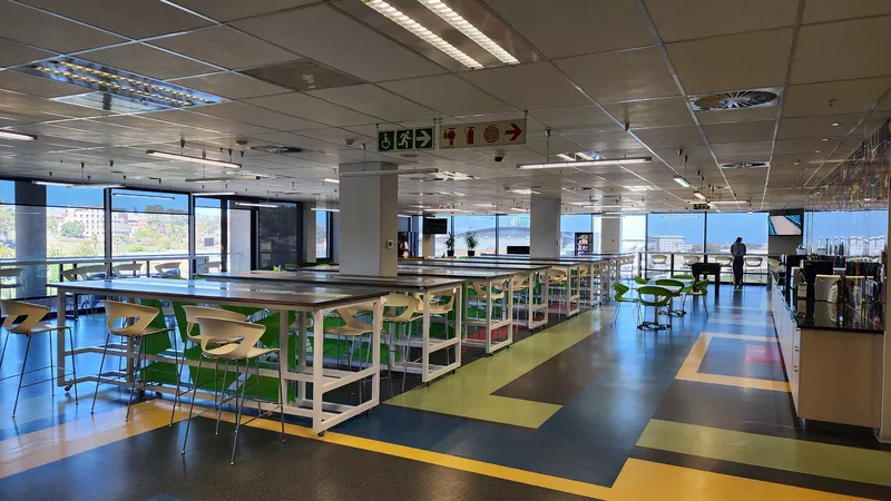 2 000 m² Office to let in Tyger Valley, Willowbridge Place (photo 47)