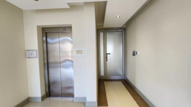 356 m² Office to let in Estuaries Office Estate, The Estuaries - Block E (photo 8)