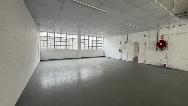 1 400 m² Industrial to let in Paarden Eiland, 58 Marine Drive (photo 17)