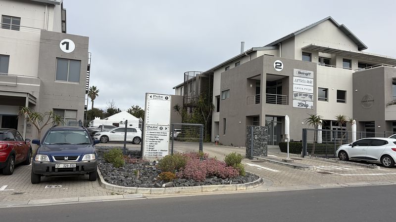 161 m² Office to let in Durbanville, Park Central (photo 2)