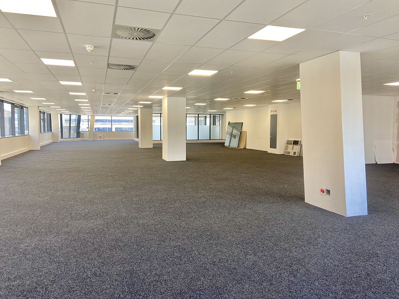 246 m² Office to let in Cape Town City Centre/CBD, 35 Lower Long Street (photo 7)
