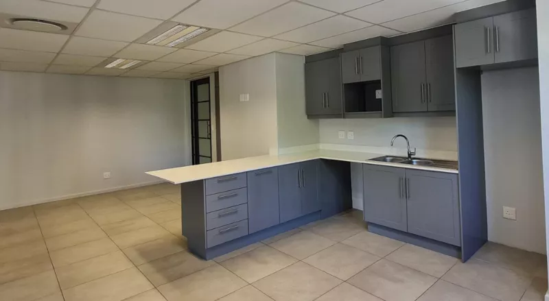 147 m² Office to let in Stellenbosch, Remey Building (photo 8)