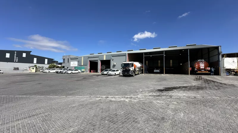 9 287 m² Industrial to let in Milnerton, 5 Silver Oak Street (photo 2)