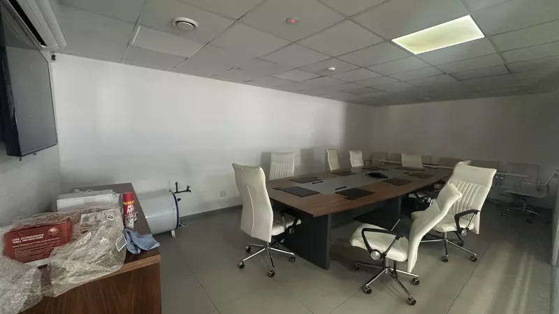 1 729 m² Industrial for sale in Milnerton, 1 Track Crescent (photo 11)