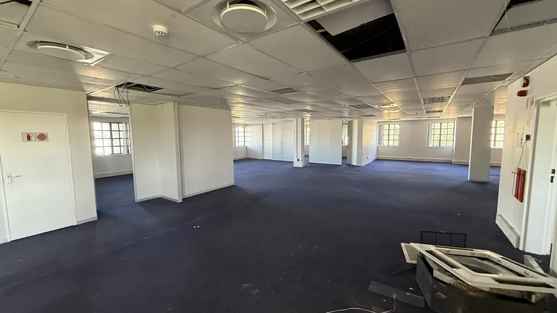 295 m² Office to let in Claremont, Brookside Office Park (photo 11)