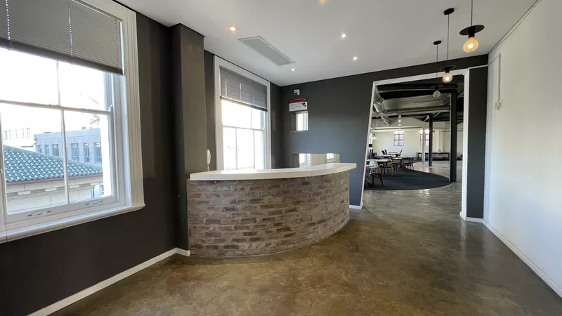 903 m² Office to let in Cape Town City Centre/CBD, 30 Keerom Street (photo 6)