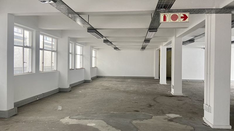 744 m² Office to let in Cape Town City Centre/CBD, 33 Waterkant Street (photo 4)