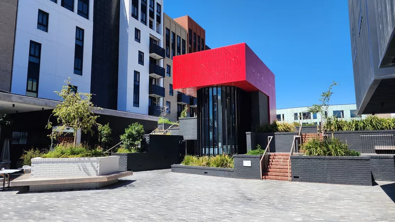 166 m² Office to let in Century City, Bridgewater One - Studios (Block B) (photo 13)