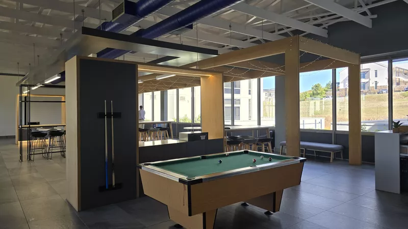 3 044 m² Office to let in Klein D'Aria Estate, Klein D'Aria Office Estate - Block A (North) (photo 73)