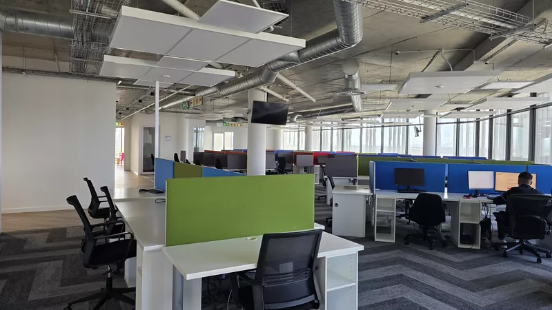 570 m² Office to let in Century City, Junxion Park - Building 1 (photo 19)